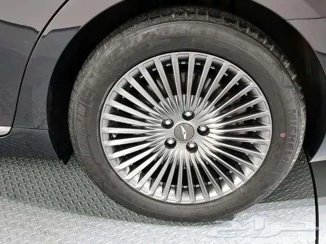 جينسيس G90 موديل 2022 12