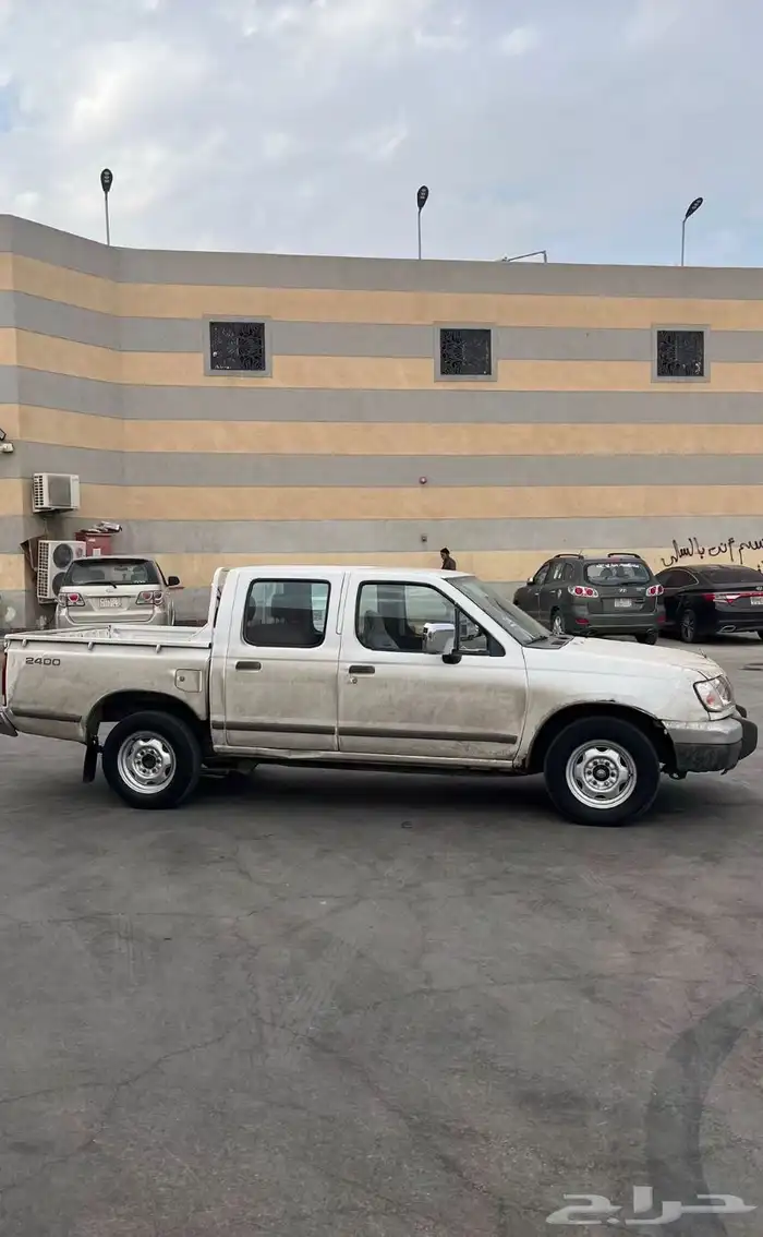 يوجد لدينا توصيل مشاوير خارج حائل وداخل حائل توصيل عفش طلبات 0