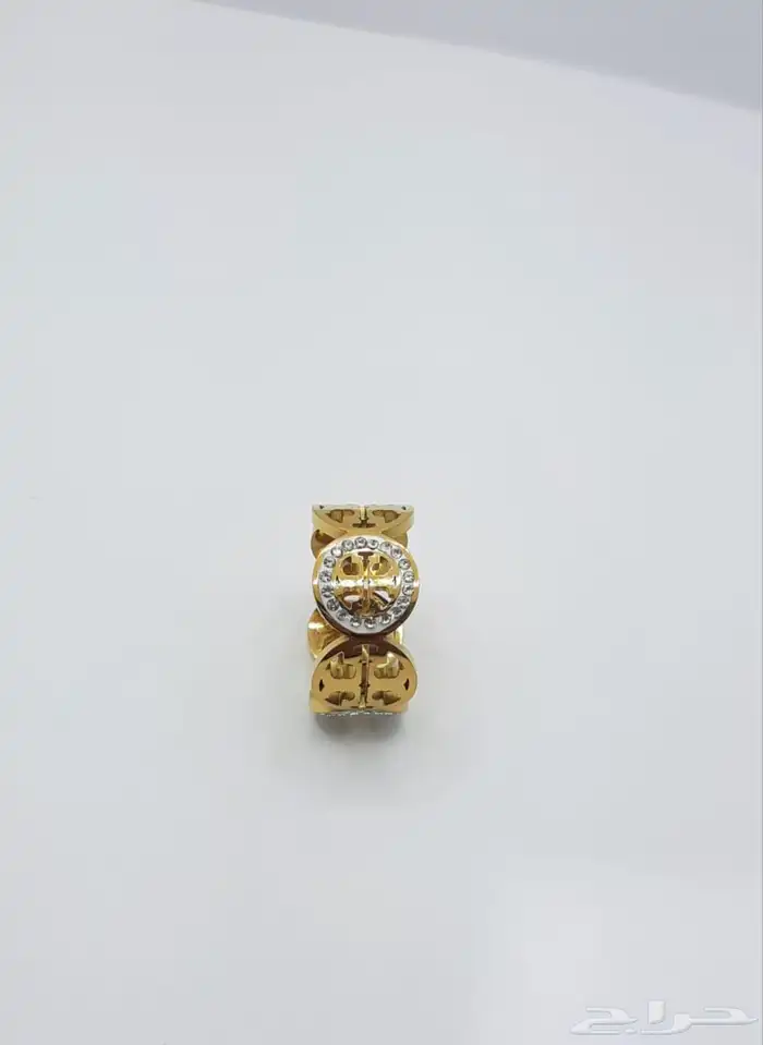 اساور وخواتم وسلاسل مميزة LV وكارتير مع الملحقات ويوجد توصيل 27