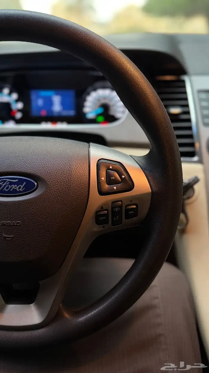 Ford Taurus 2016 (( تم البيع )) 38