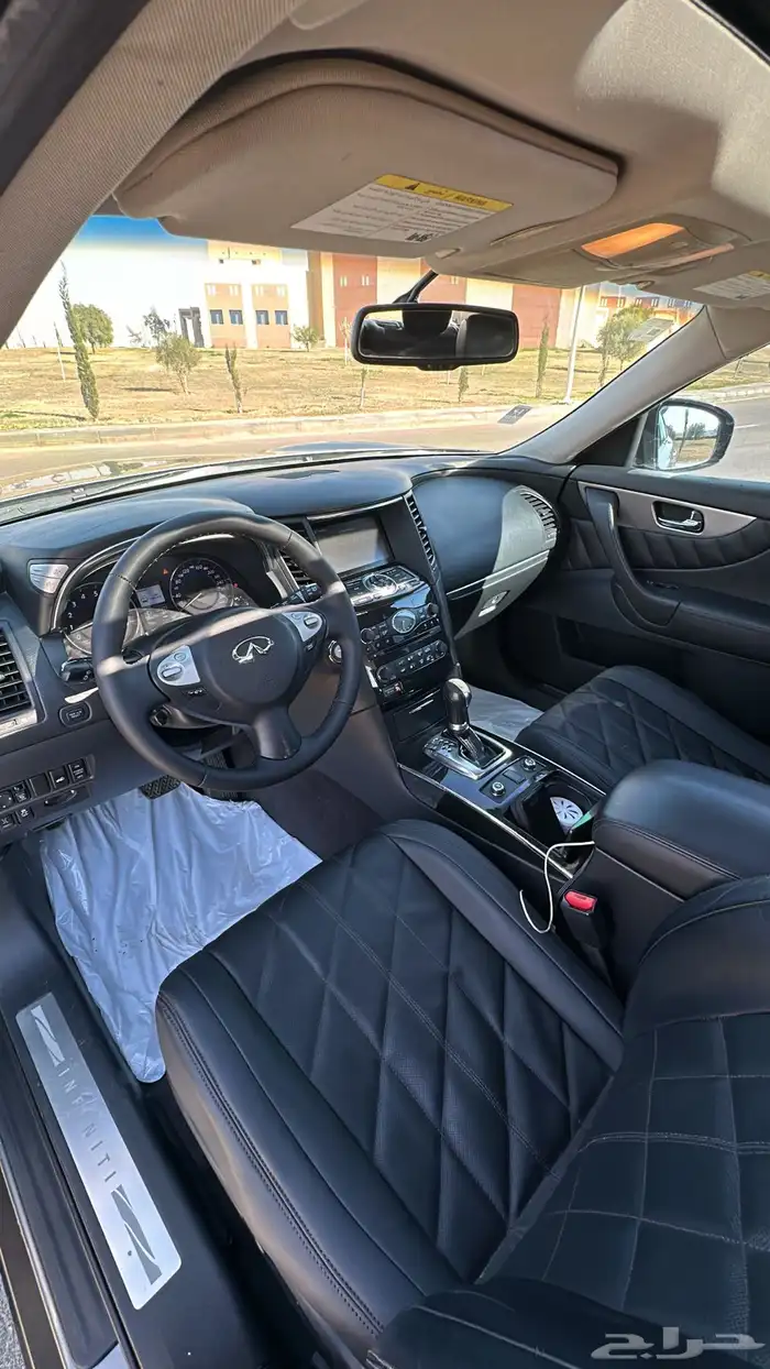 انفنيتي QX70 2014 24