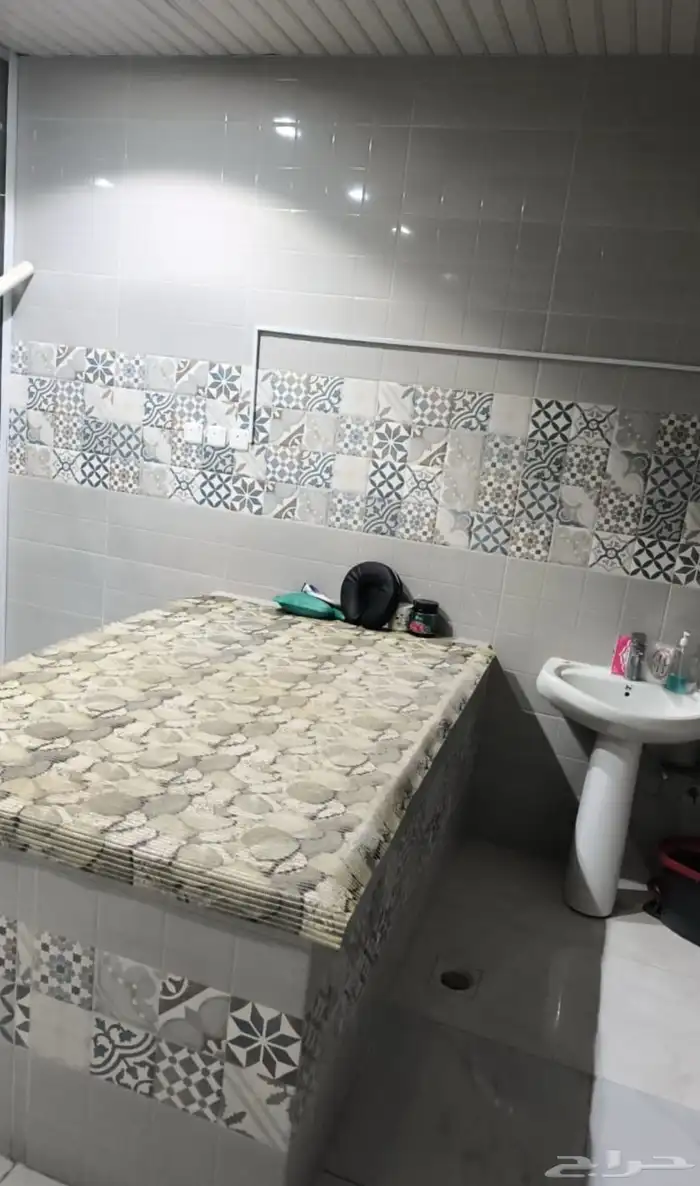 محل مساج للتقبيل 8