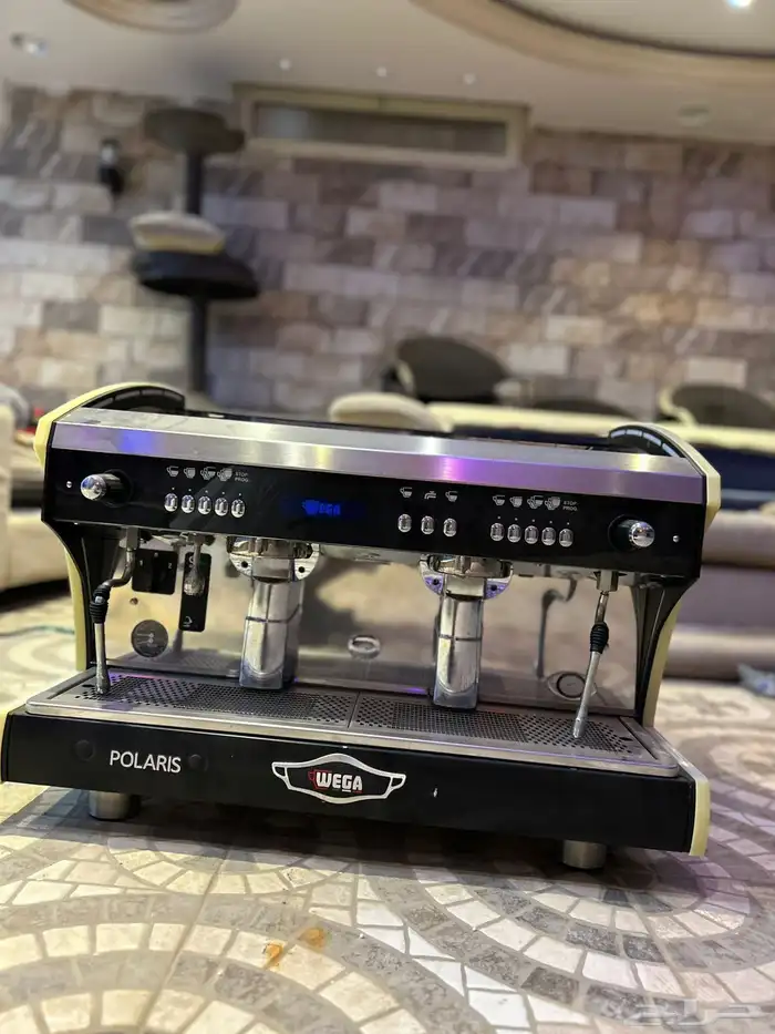 للبيع ماكينة قهوة بولاريس 2 جروب إيطالي 0