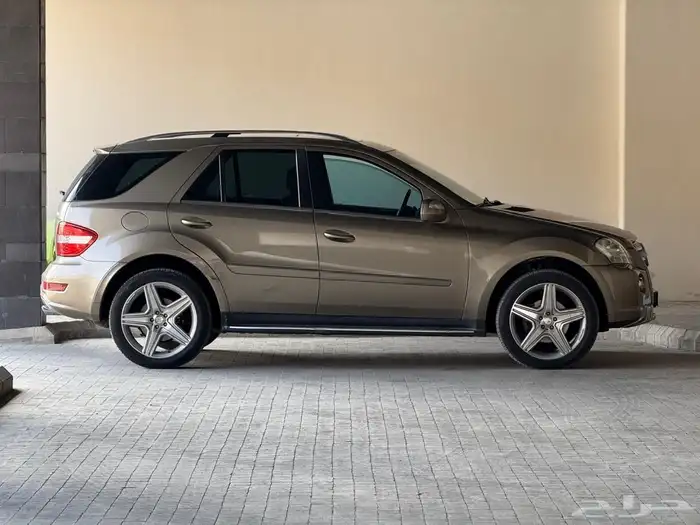 (تم البيع) مرسيدس ML350 موديل 2010 نظيف جدا 6