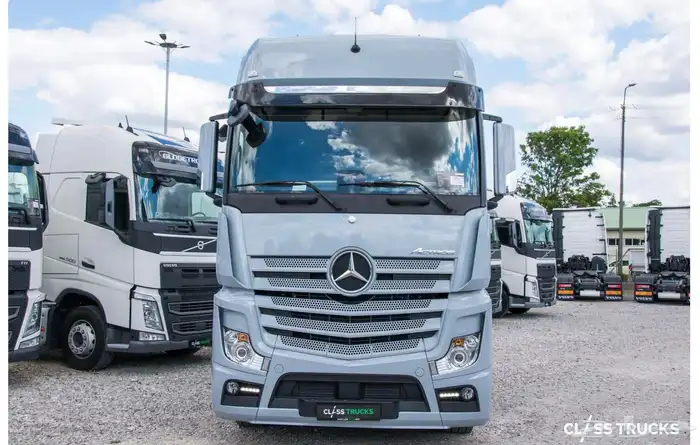 رأس شاحنة مرسيدس اكتروس ام بي 5 موديل 2021 4