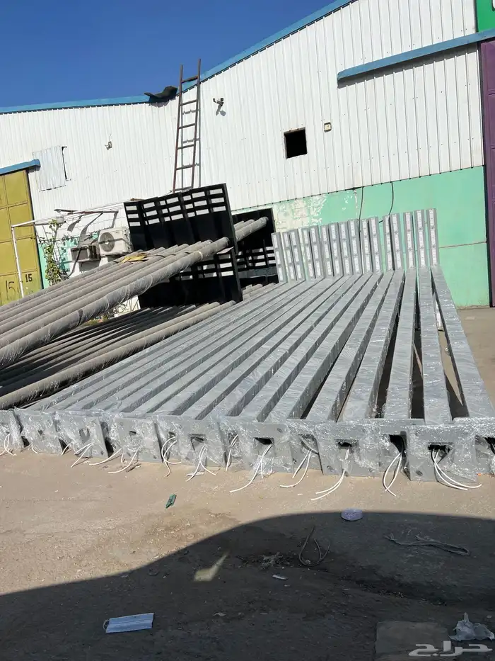 اعمدة وإنارة اعمدة مضلعه 15