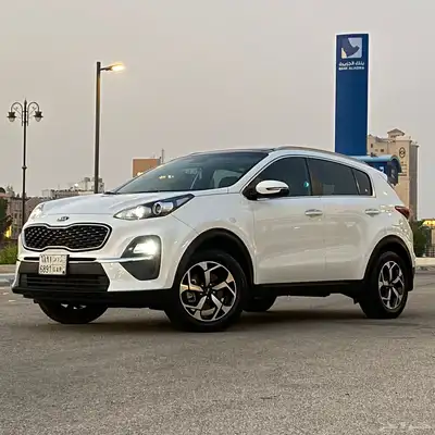 تصوير محترف للسيارات لغرض البيع في الخبر 80