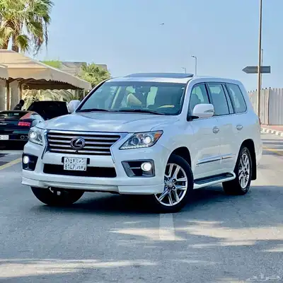 تصوير محترف للسيارات لغرض البيع في الخبر 3