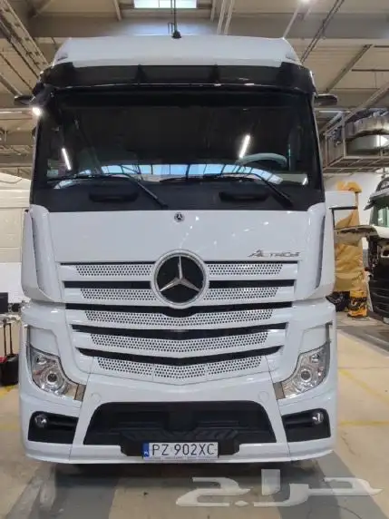 رأس شاحنة مرسيدس اكتروس ام بي 5 موديل 2021 1