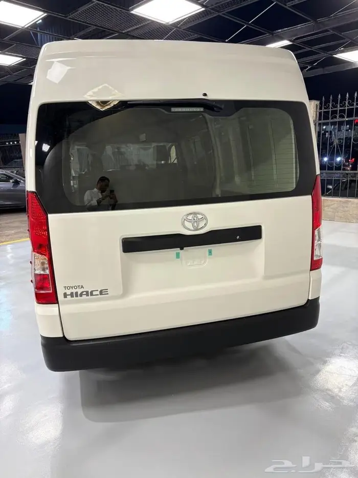 تويوتا باص هاي اس فان بضاعة جير اوتوماتيك ديزل موديل 2025 11