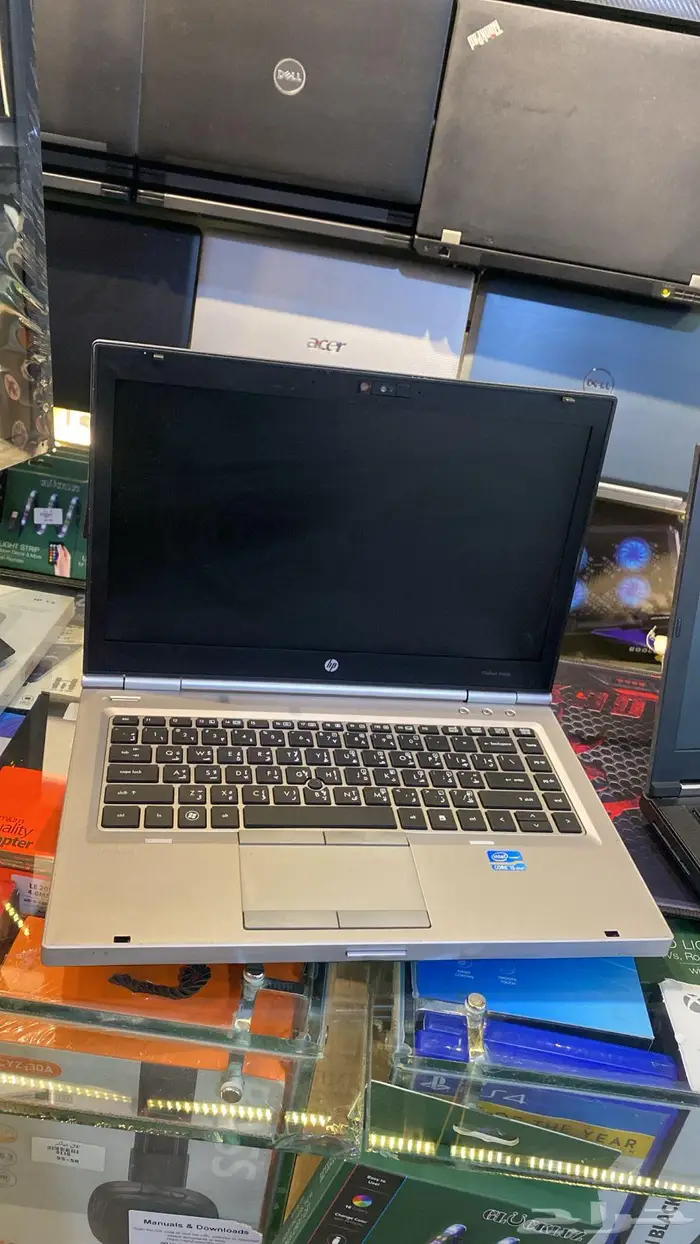 لاب توبات متنوعة ديل i7 و HP I5 و لينوفو I5 .I3 12
