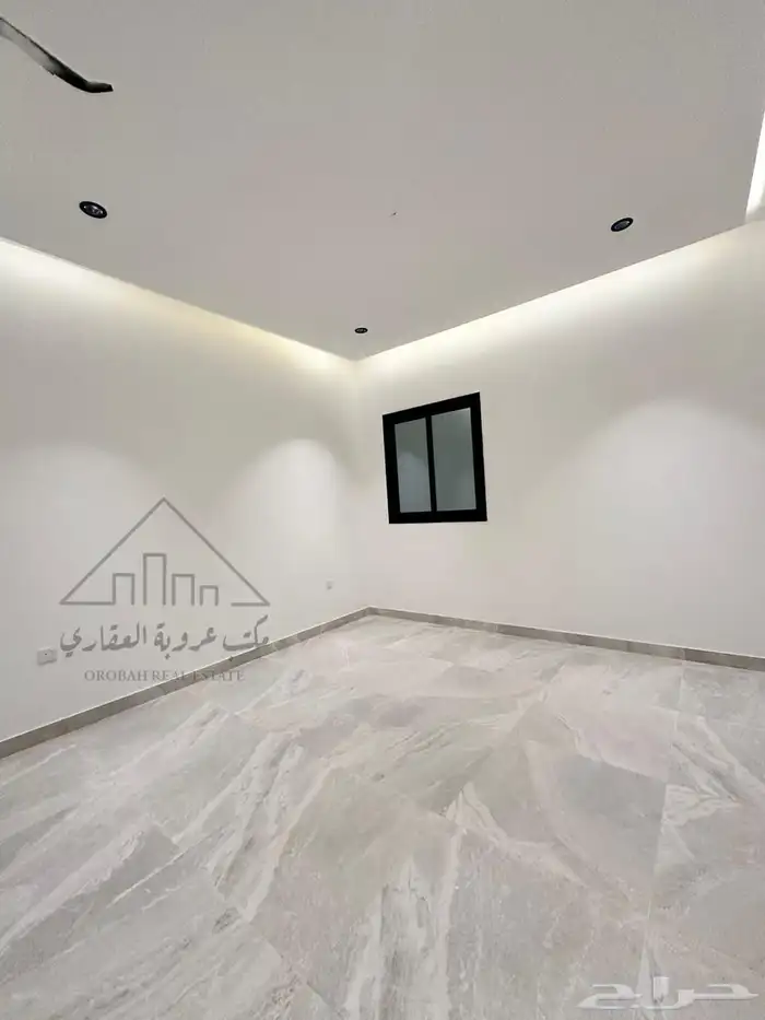 للبيع فيلا نص ارض ثلاثه ادواو 13