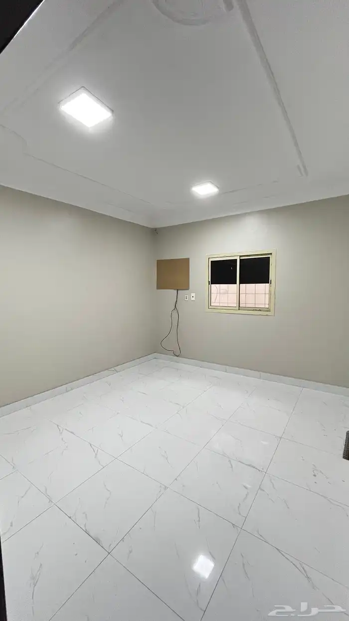 شقة للبيع بحي الحمراء بالجبيل ارضيه 530 الف فقط 4