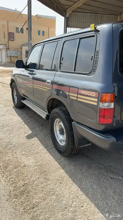 لاندكروزر 91 نضيف مخزن 4