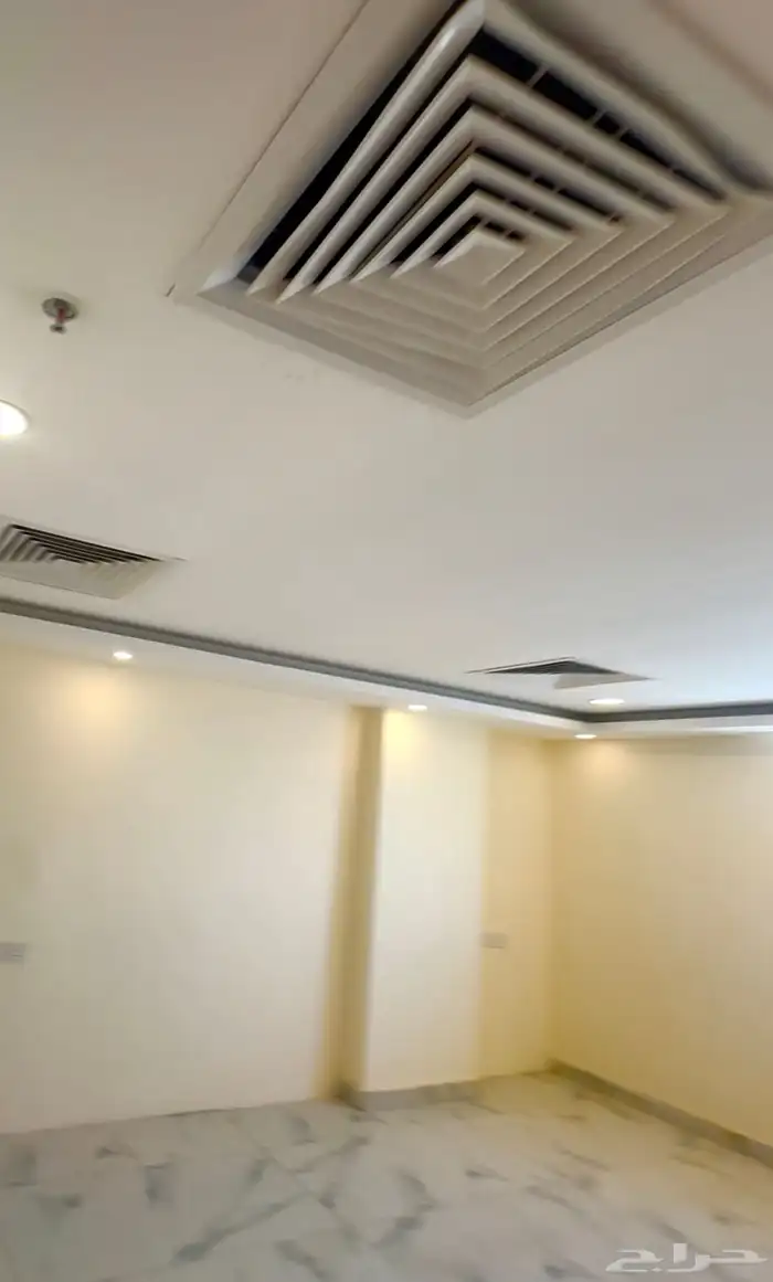 شقق جديده بالقرب من ميناء جازان منظر البحر من نوافذ الشقق 1
