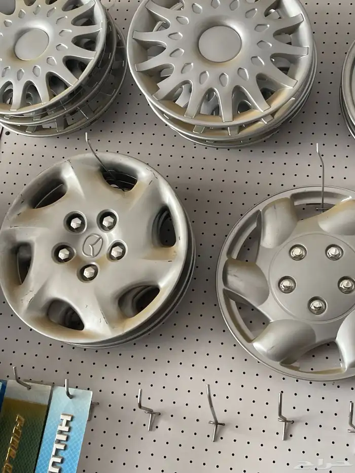 قطع سيارات قديمه   نيسان200L وكرسيدا 80والتيما 47