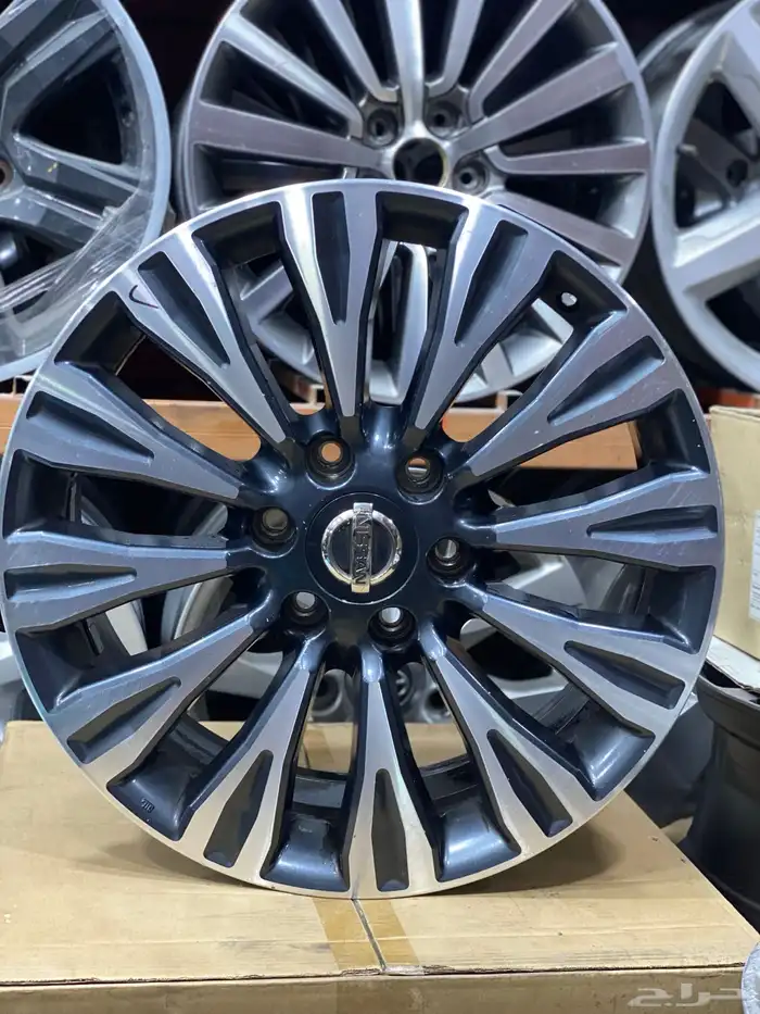 جنوط  نيسان بلاتينيوم موديل 2015 مقاس 20 اصلي وكاله 0