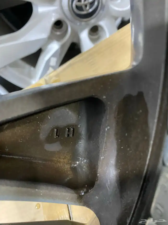 جنوط  نيسان بلاتينيوم موديل 2015 مقاس 20 اصلي وكاله 7