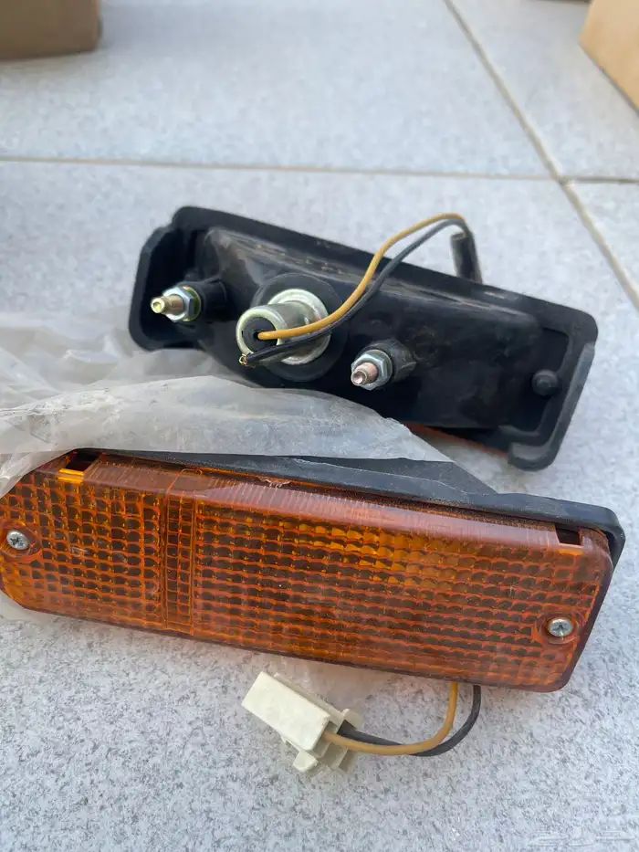 قطع سيارات قديمه   نيسان200L وكرسيدا 80والتيما 7