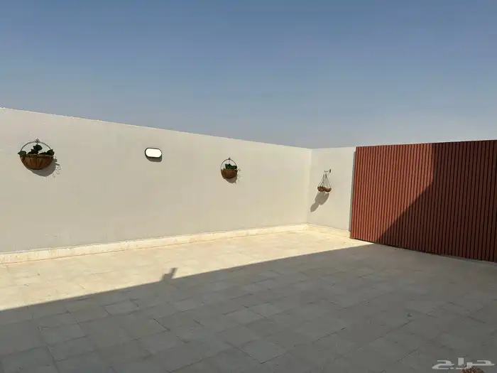 للبيع او الايجار شقة مؤثثة جديدة في حي الروضة الرياض 6