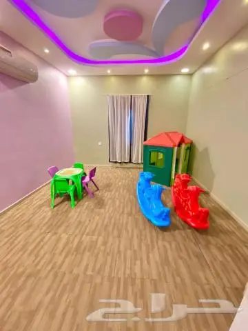 شالية جلسة ارضية مطله على مسبح . الدمام حي الفرسان 7