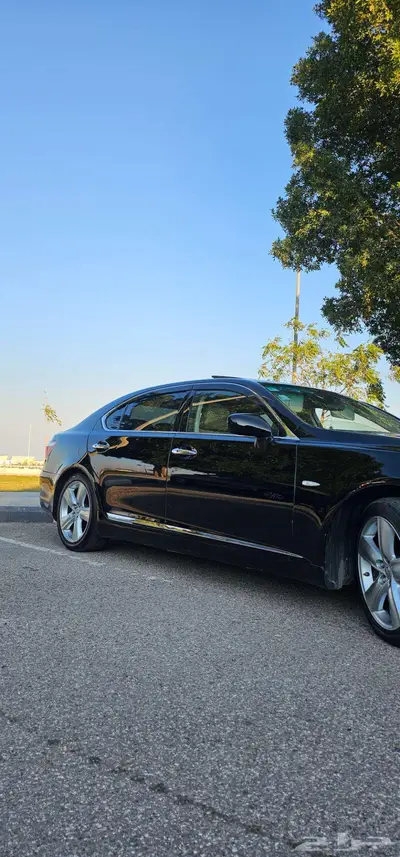 للبيع لكزس LS460L عبد اللطيف جميل 24