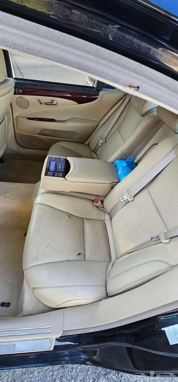 للبيع لكزس LS460L عبد اللطيف جميل 6
