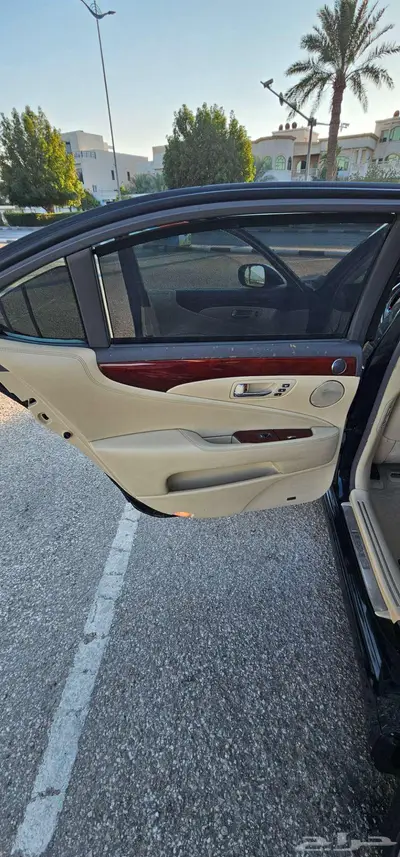 للبيع لكزس LS460L عبد اللطيف جميل 7