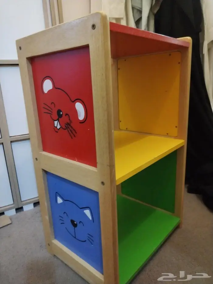 طاولة برفين من فناتير مستخدمة 0