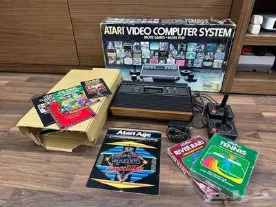 أتاري نادر بالكرتون وكامل الملحقات Atari 2600 1978تم البيع 0