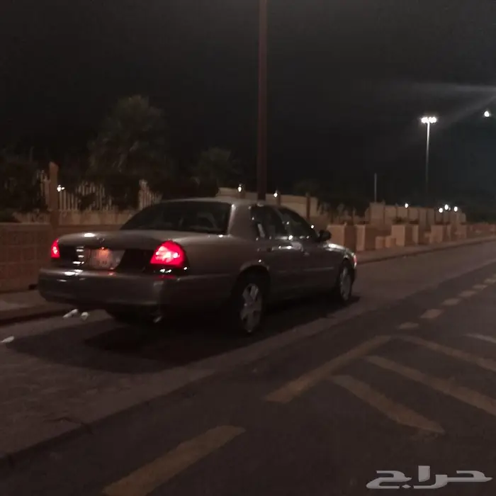 فورد فكتوريا 2004مرشوش كامل وجته صدمه والشاصي سليم يبي له 4