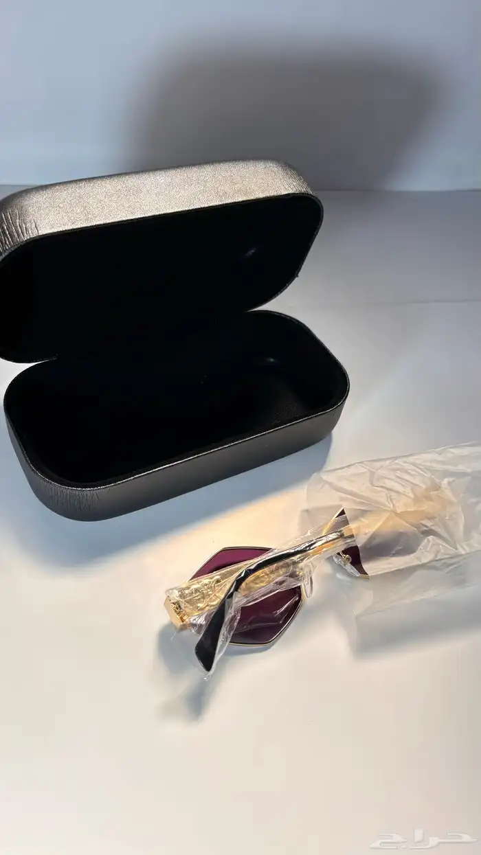 نظارة سيلين تصميم عصري ب 80 ريال بس 7