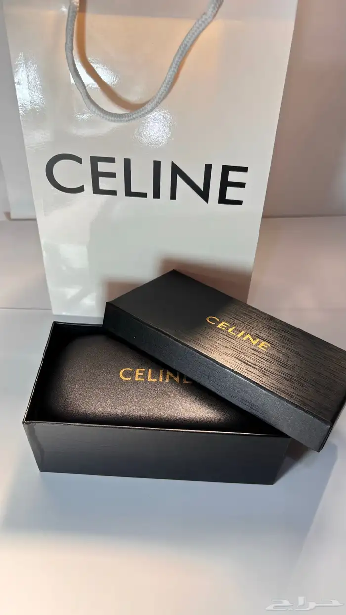 نظارة سيلين تصميم عصري ب 80 ريال بس 17