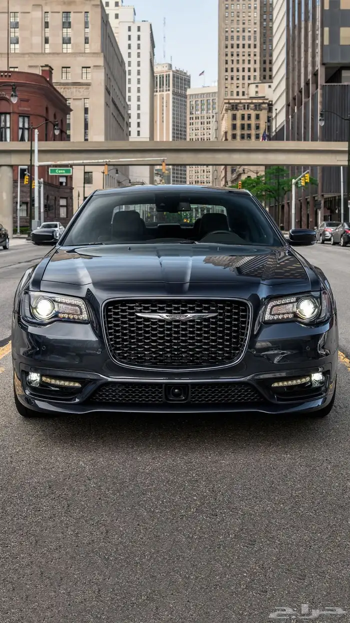 صدام امامي كلزلر شكل srtيركب من2011الى2023  srt chrysler 2
