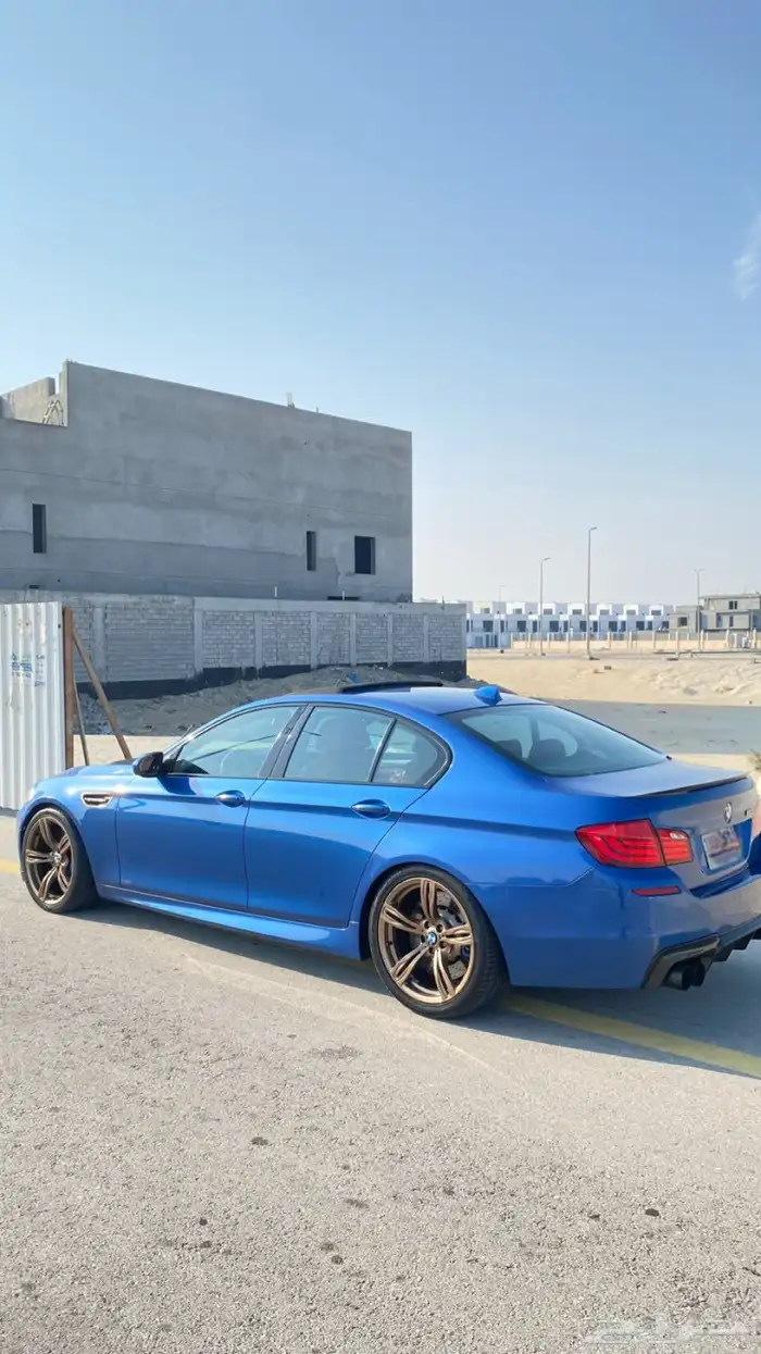 بي ام دبيلو M5 2013 ازرق 4