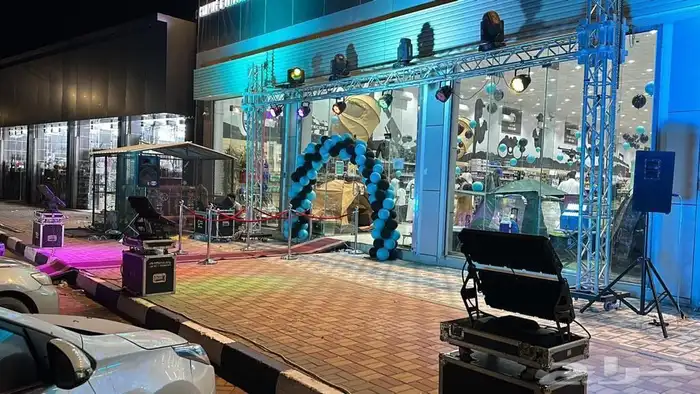 تنظيم معارض ومؤتمرات وافتتاح محلات وعمل البوثات 35