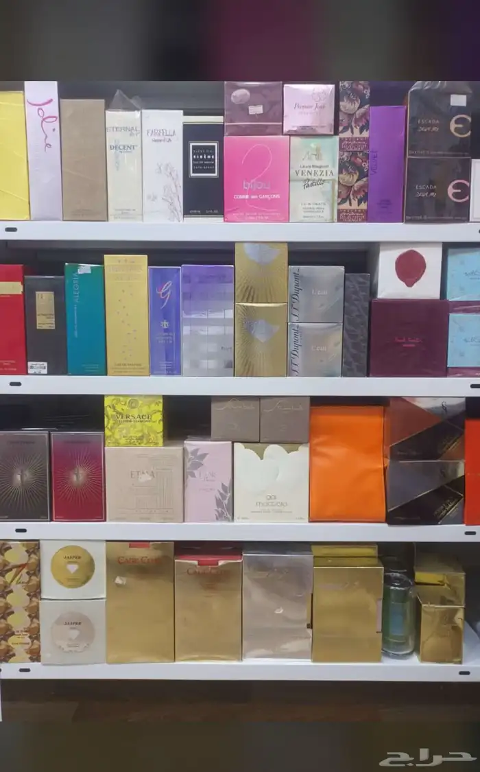 عطور نوفر جميع انواع العطور باشكالها وانواعها وبسعر الجملة 48