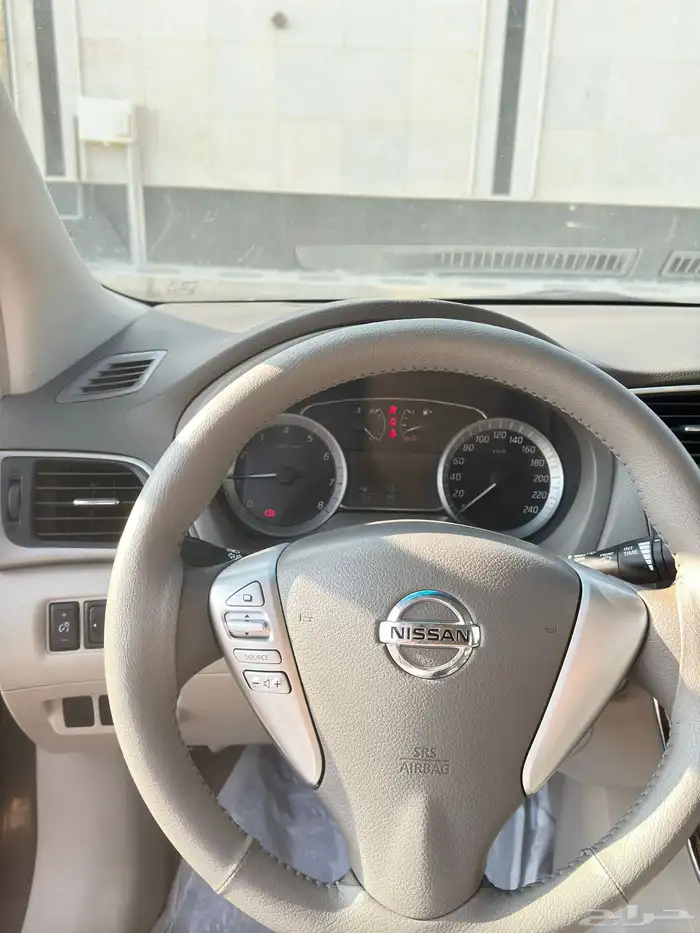 نيسان سنترا 4