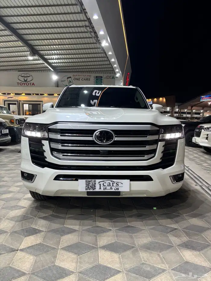 تويوتا لاند كروزر GXR3 2025 0