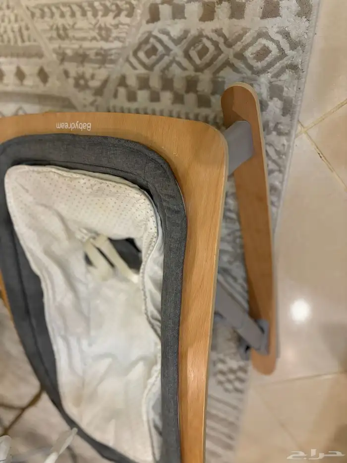 جلاسة اطفال خشبيه من بيبي دريم 0