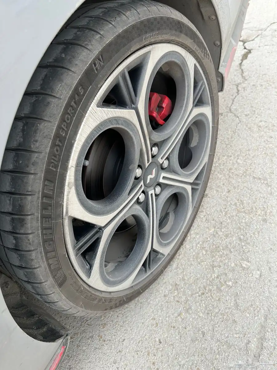جنوط مميزه مقاس 19 inch 1