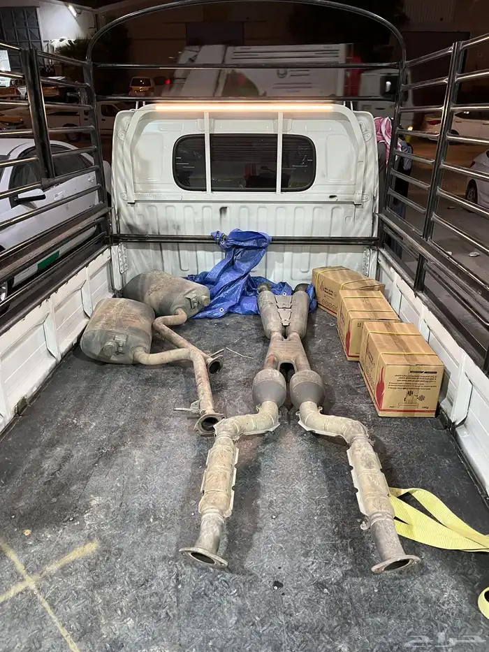 مندوب نقل داخل الرياض يوجد باص مغلق ويوجد بيك اب 4