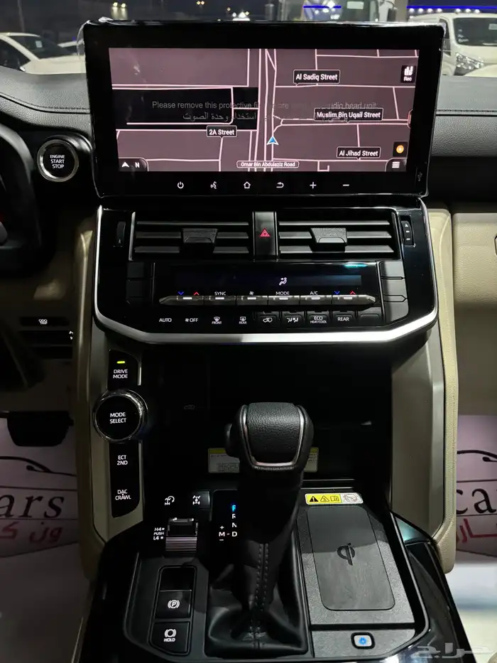 تويوتا لاند كروزر GXR3 2025 9