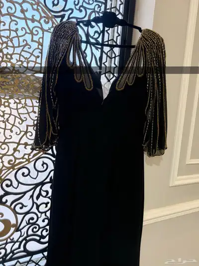 فستان أسود أنيق   استعمال نظيف   التوصيل متاح 2