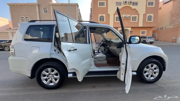 باجيرو 4 أبواب موديل 2016 5
