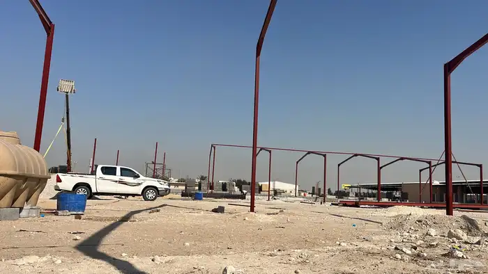 هنا 16