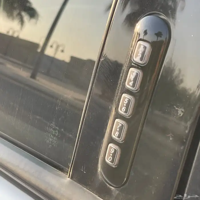 اكسبلورر V8 ليمتد 4X4 فل كامل ونظيف استخدام شخصي 7