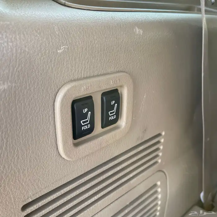 اكسبلورر V8 ليمتد 4X4 فل كامل ونظيف استخدام شخصي 21