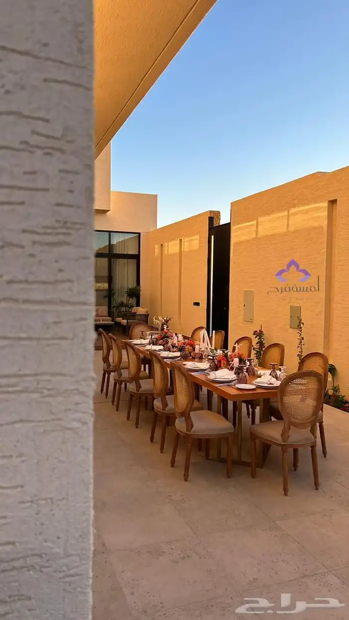 طاولة طعام 0