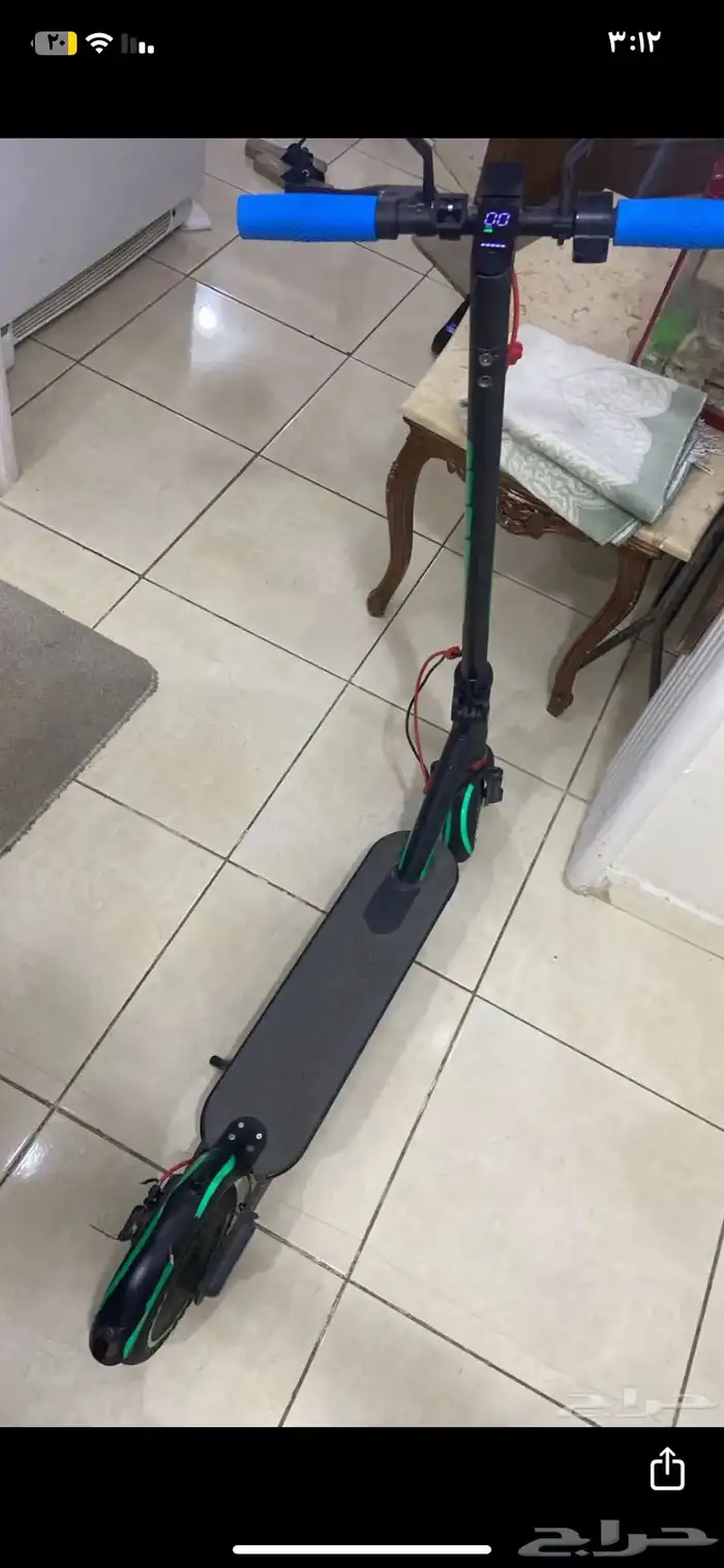 سكوتر واقف 2
